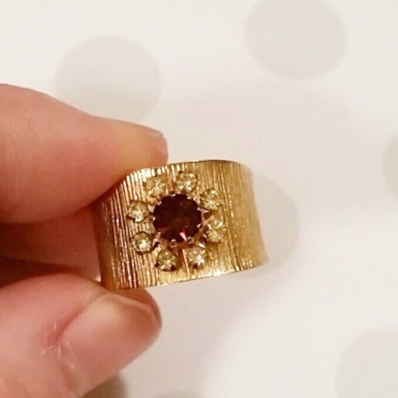 Vintage Jewelry - Vintage sarah coventry rhinestone ring